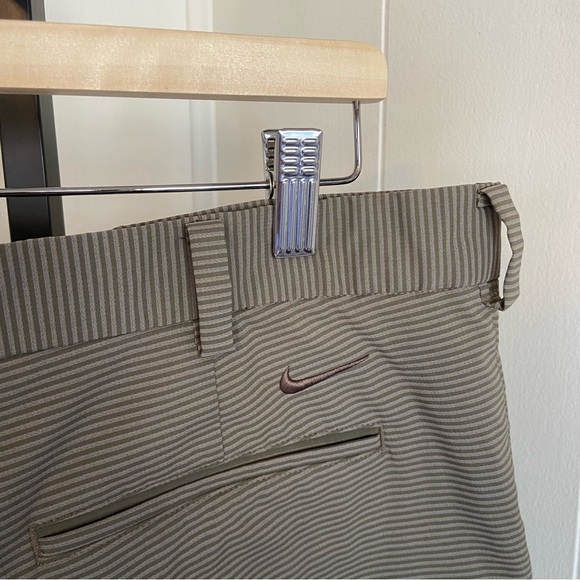 Nike Other - Nike Tour Performance Golf Green Stripe Flat Front Chino Shorts Mens 35x11